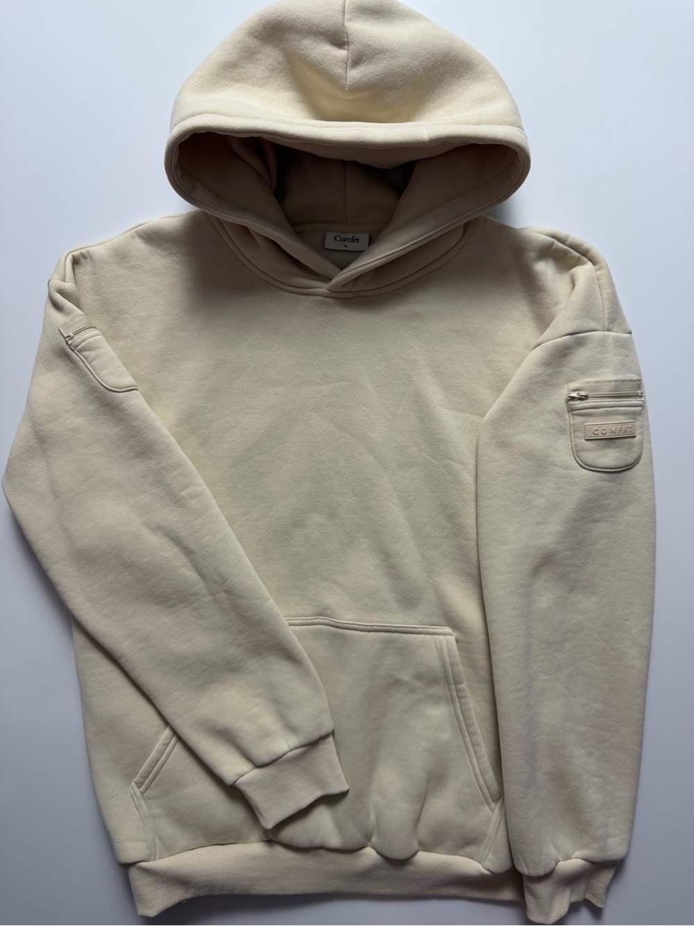 Comfrt Travel Essentials Hoodie, Size XL
